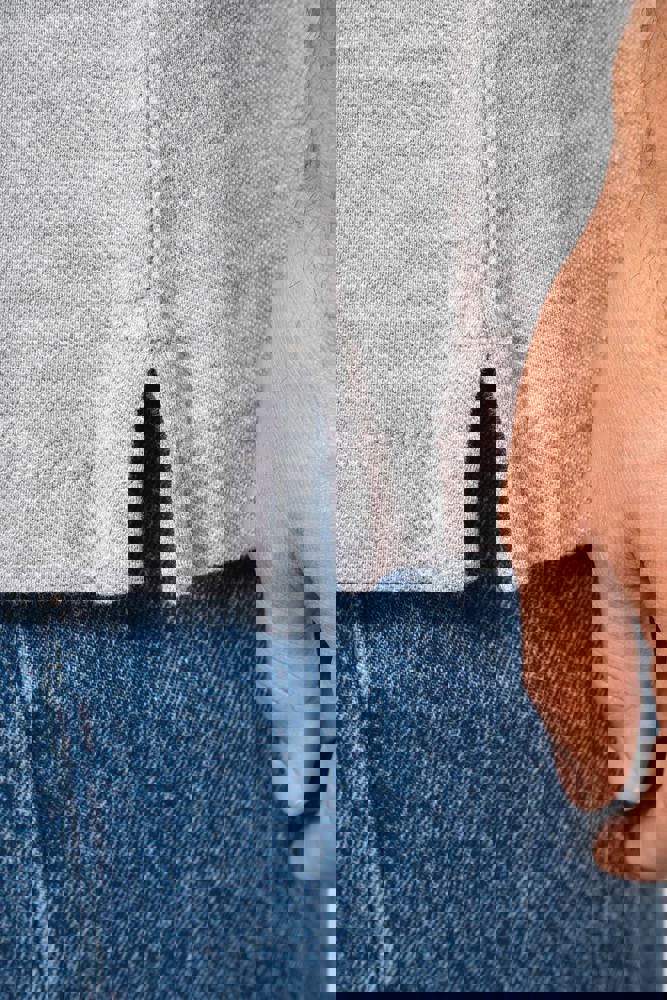 K374 - Herren T-Shirt aus Piqué-Trikot mit V-Ausschnitt