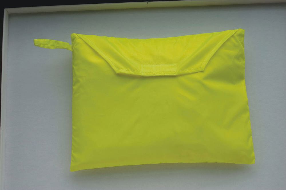 YHVS470CC - Lightweight poncho
