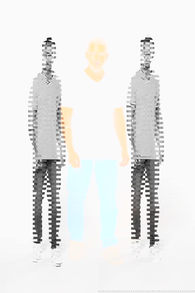 K374 - Herren T-Shirt aus Piqué-Trikot mit V-Ausschnitt